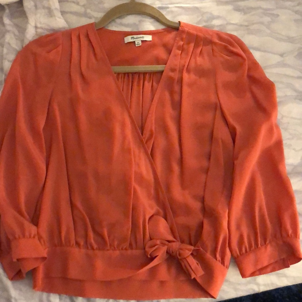MAKE AN OFFER: Coral Madewell top XS